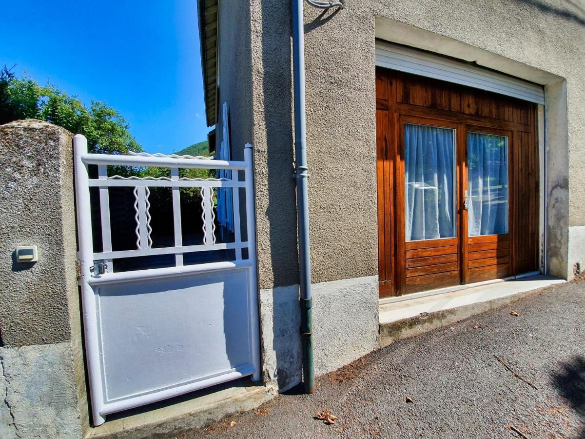 Idealement Situe, Spacieux Et Agreable, Parking Gratuit Et Classe 3 Etoiles Mende Exteriér fotografie