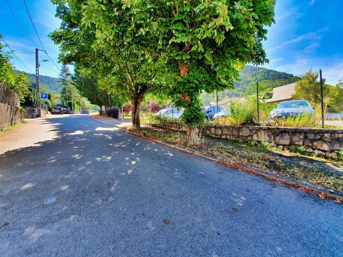 Idealement Situe, Spacieux Et Agreable, Parking Gratuit Et Classe 3 Etoiles Mende Exteriér fotografie